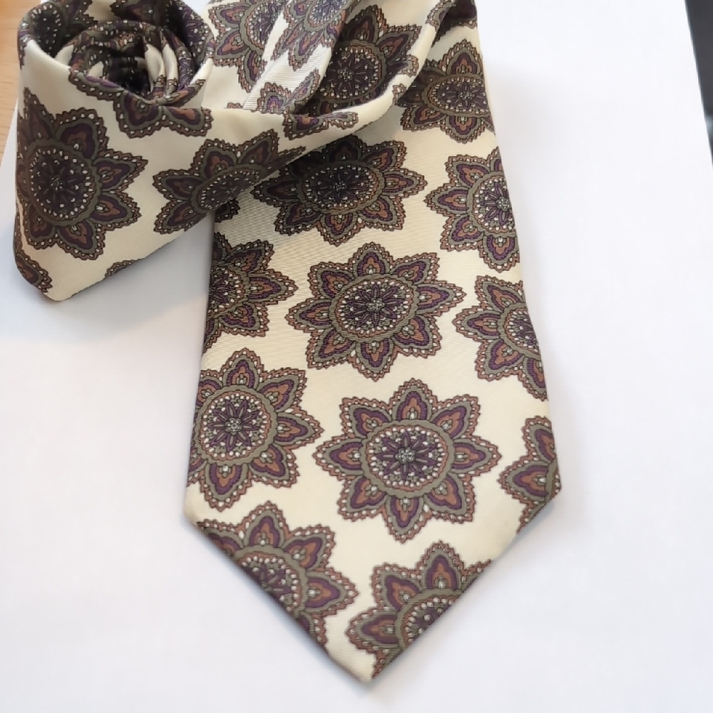 Christian Dior Monsieur Silk Tie.
